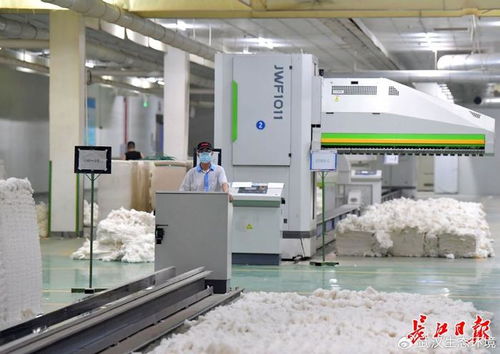 裕大華綠色智造顛覆 千人紗 萬人布 傳統景象